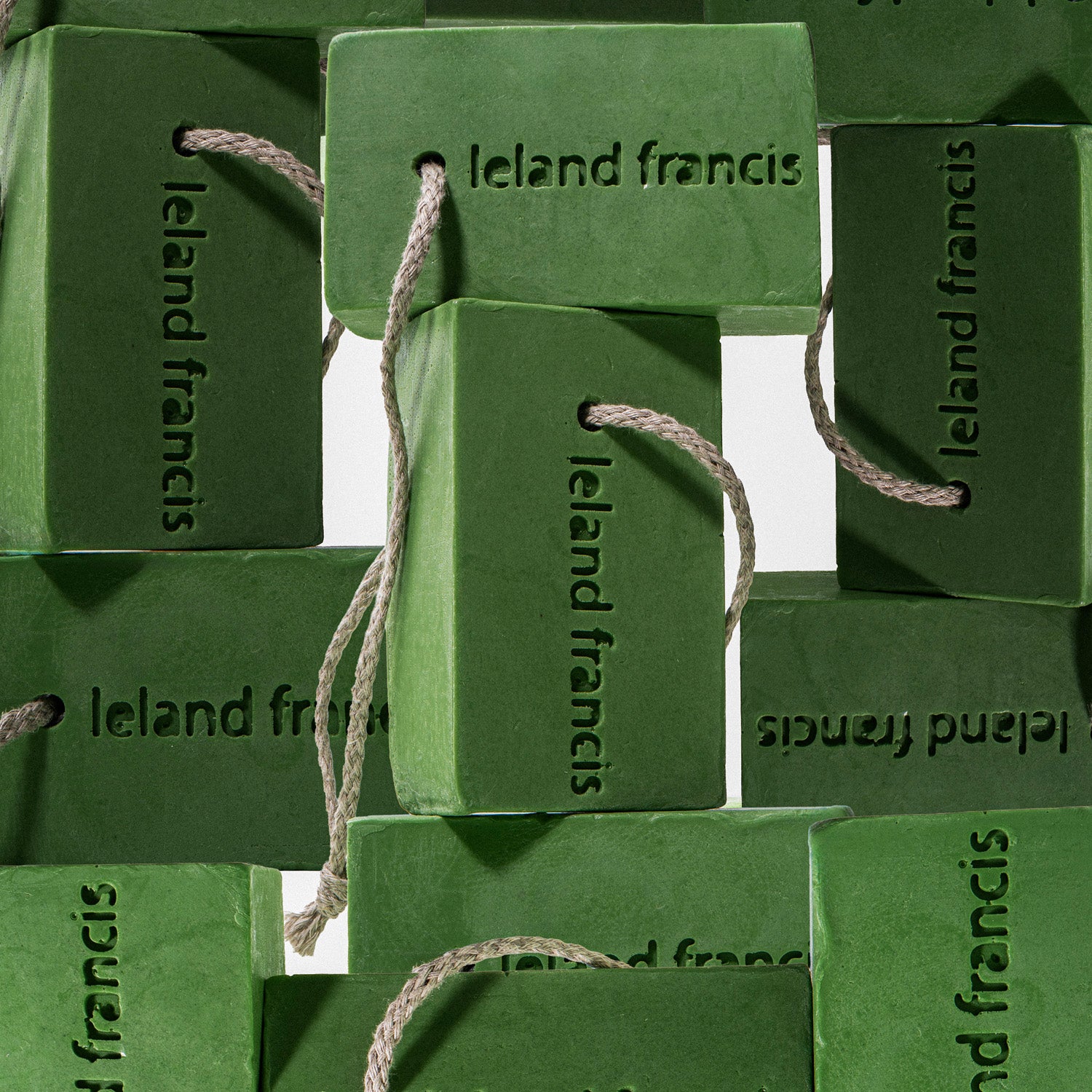 La Reina - Bathing Bar